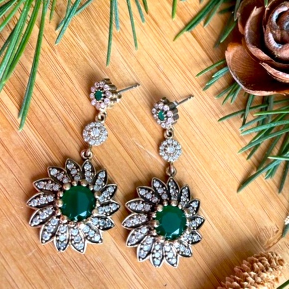 925 Sterling Silver, Emerald &Topaz drop Earrings - Picture 3 of 10